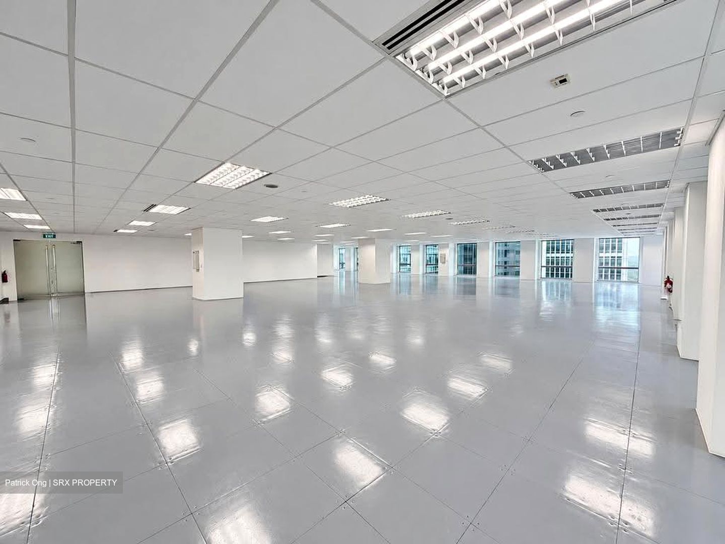 Oue Downtown (D1), Office #633275541